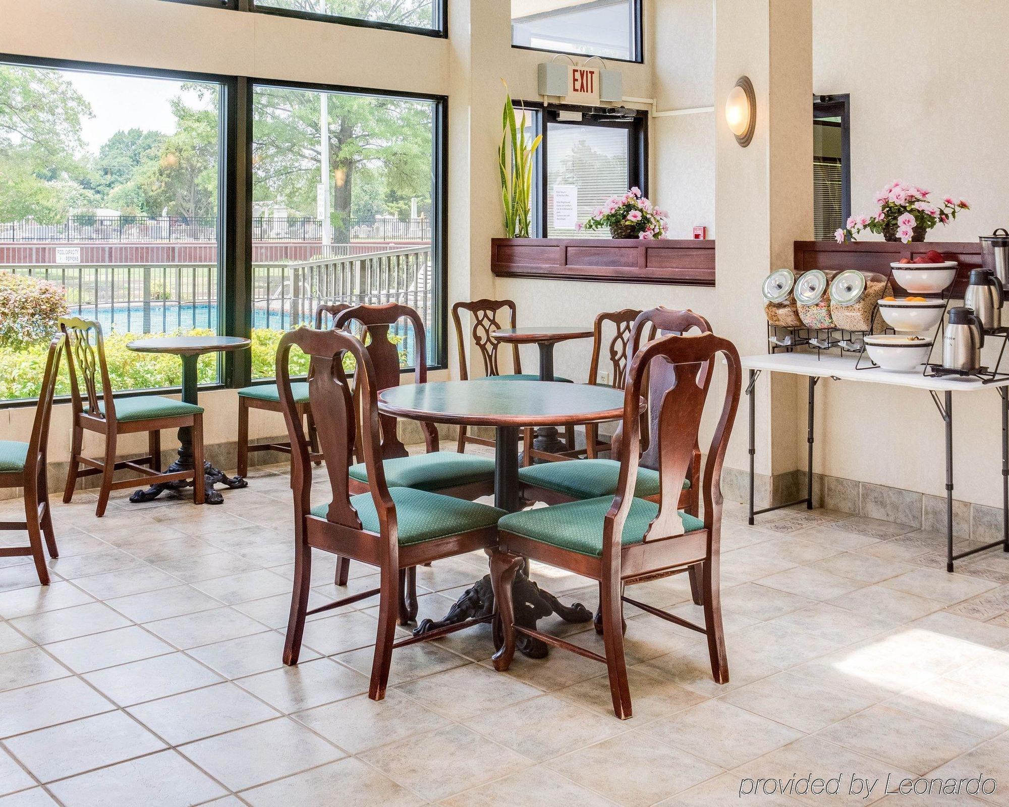 Quality Inn & Suites Olde Town Портсмът Екстериор снимка